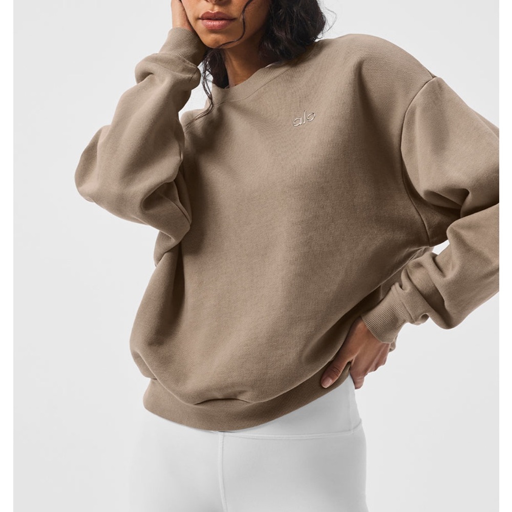 ALO Yoga Accolade crew neck pullover